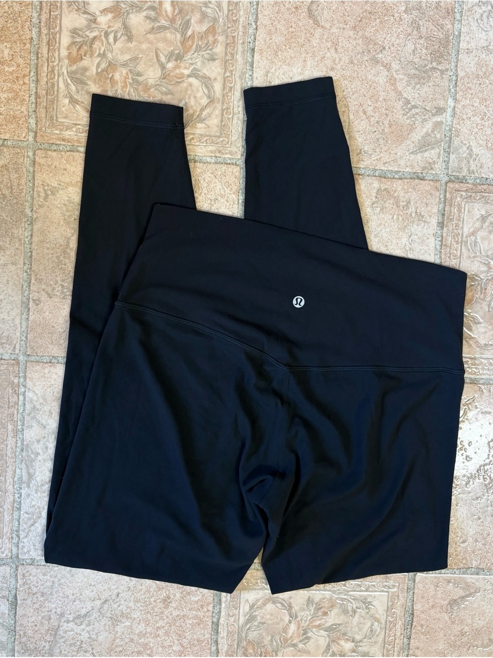 Lululemon Black Align high rise leggings